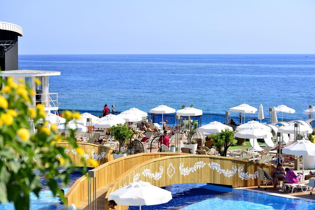 Azura Deluxe Resort & Spa Avsallar Bagian luar foto